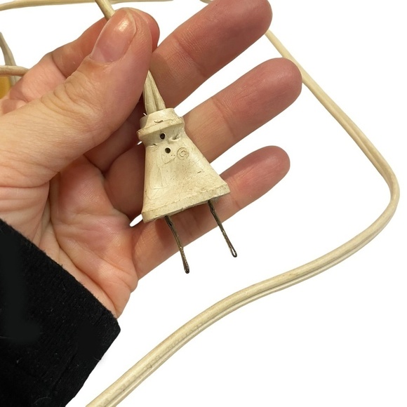 Vintage Ceramic Lamp Base - Picture 7 of 8